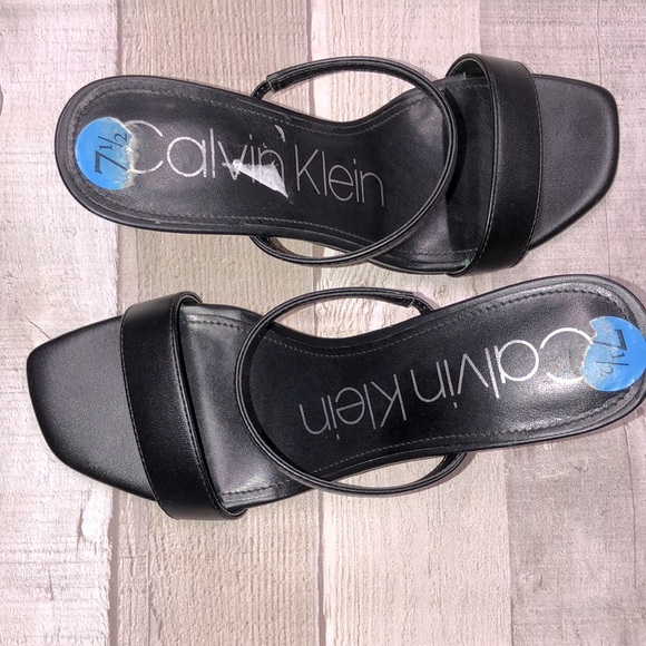 Calvin Klein black square toe heels size 7 1/2 - Picture 3 of 8